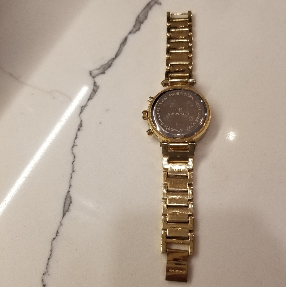Watch - Picture 3 of 3
